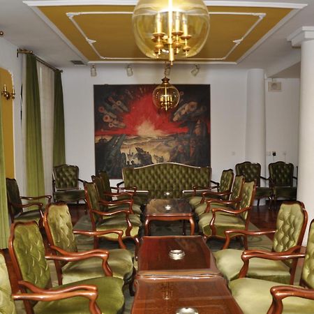 Hotel Grand 발제보 레스토랑 사진